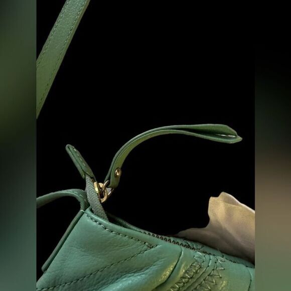 Absolutely adorable Perlina minty green crossbody leather bag…great quality! EUC - Picture 9 of 14